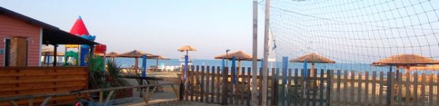 Camping nad morzem Tyrreńskim Podczas całej naszej podróży do Włoch, camping nad morzem mogę ocenić jako miły, jednak dość wilgotny w porównaniu do reszty kraju. Zbliżając się do linii morza,...